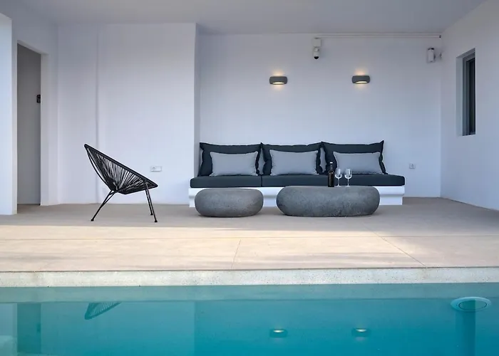 Lefkes Breeze Villa *